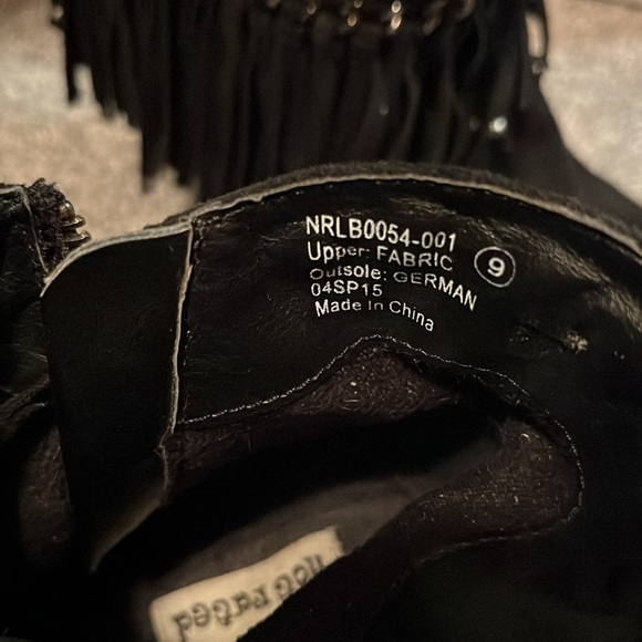 Fringe booties with free purse - Picture 6 of 7